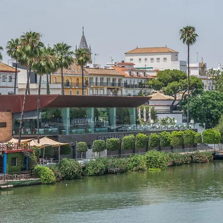 Aires De Triana Riverside *